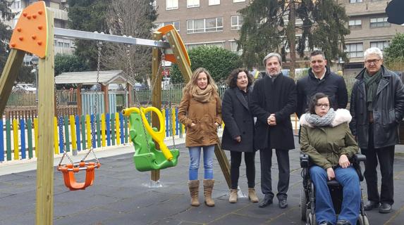 Bienestar Social invierte 5.000 euros en la instalación de elementos accesibles en los parques infantiles de la ciudad