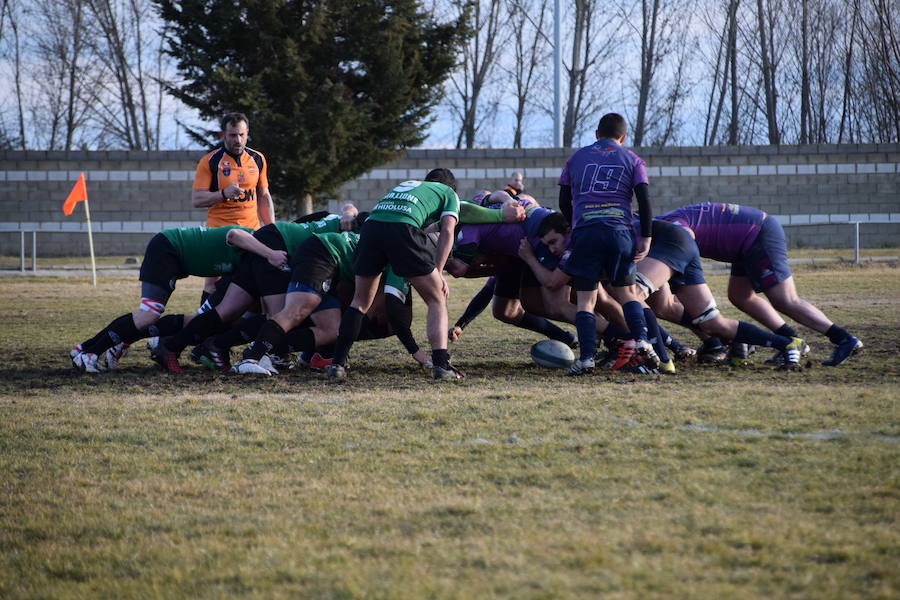 Rugby León arrolla