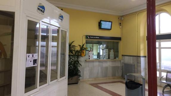 C's de Astorga y Sahagún se unen para que Adif restablezca la venta de billetes en sus estaciones