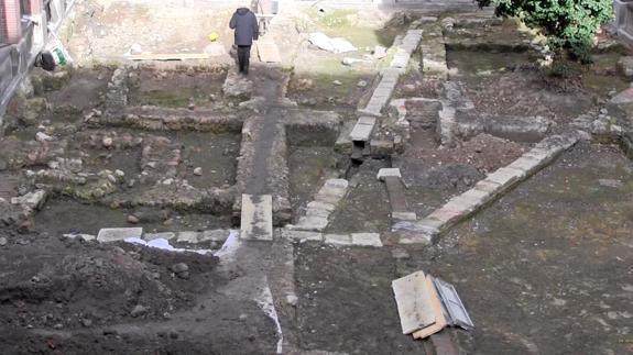 Patrimonio acuerda la continuidad de la excavación arqueológica en el patio sur del Seminario de León