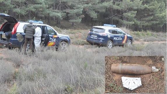 La Policía Nacional detona un obús de artillería hallado en Castrillo de los Polvazares