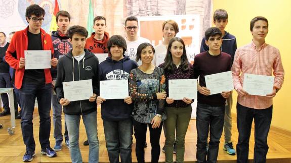 Entregados los premios a los ganadores de las fases Locales de la LIII Olimpiada Matemática