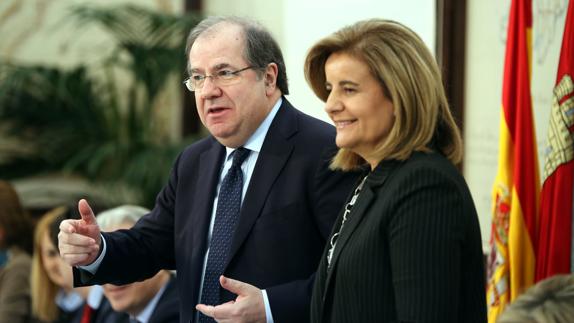 Herrera pide más inspecciones de trabajo y Báñez dice que el fraude en la Comunidad “tiene menos incidencia”