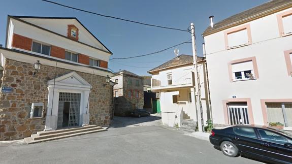 Igüeña vende la escuela