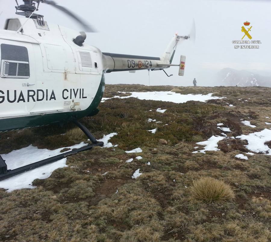 La Guardia Civil rescatan a un varón herido en la cara sur de peña Valdorria