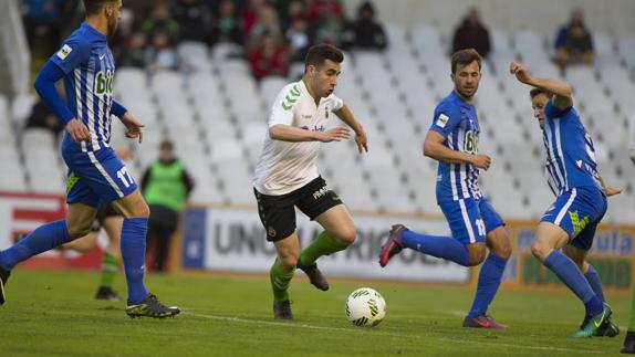 Óscar Fernández, la primera baja para la 'batalla'