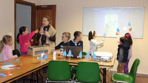 Coyanza conciencia a los más pequeños sobre el valor del agua