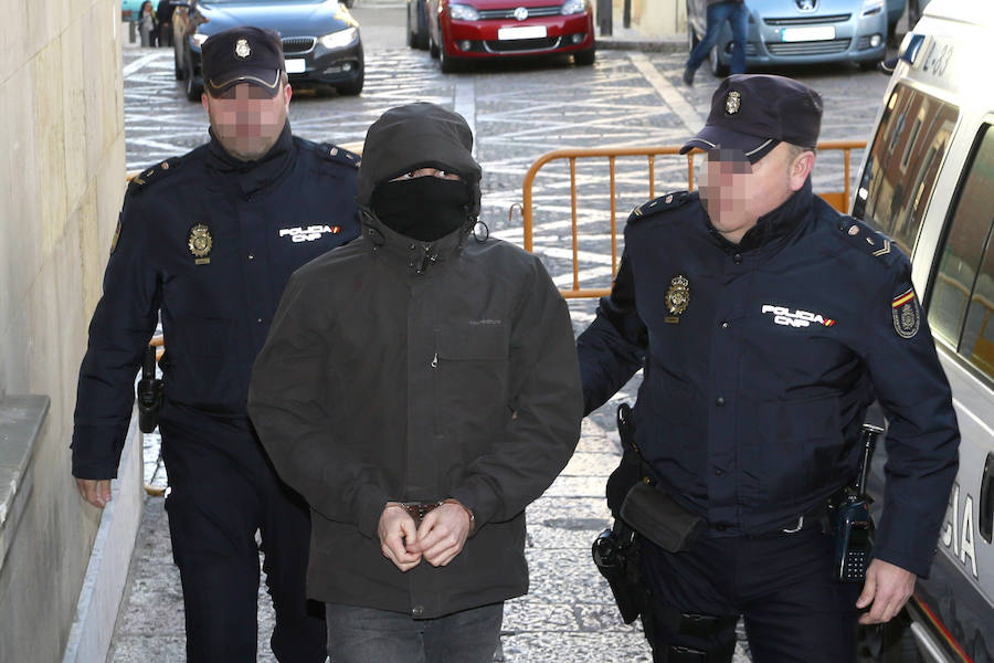 La acusación incrementa tres años su petición de cárcel para el asesino confeso de Denise Pikka