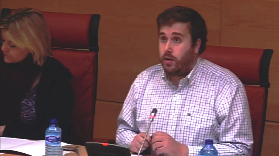 El PSOE consigue el compromiso de las Cortes para evitar desplazamientos a León desde el ambulatorio de La Bañeza