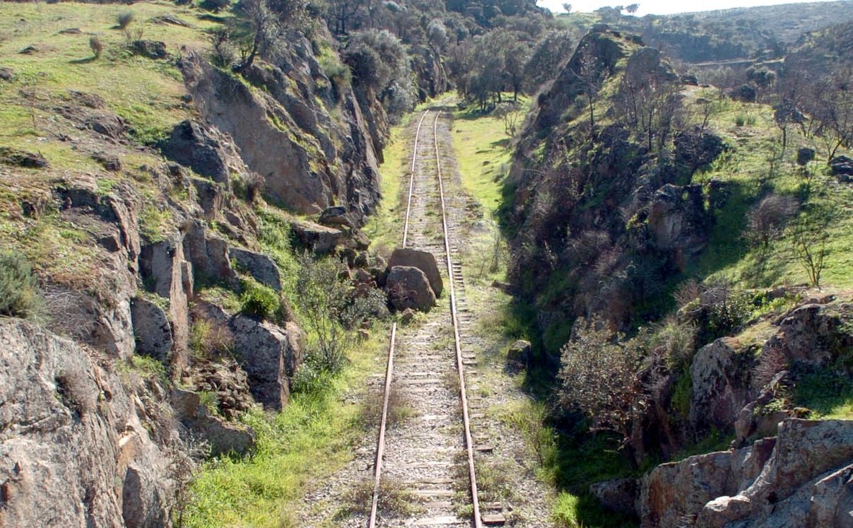 León y Extremadura se unen para exigir la reapertura de la línea férrea de la Vía de la Plata