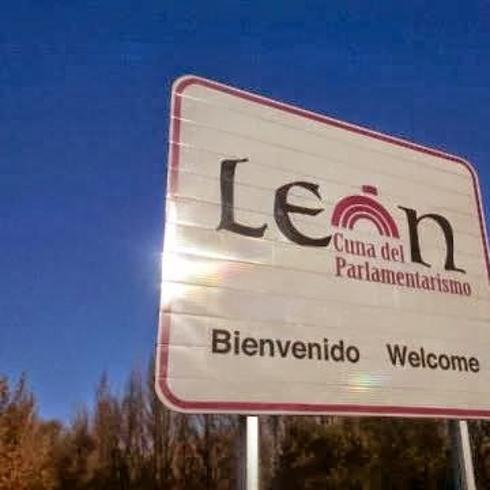 PSOE y UPL defienden la Cuna del Parlamentarismo vía moción municipal y exigen «promoción y rectificaciones»