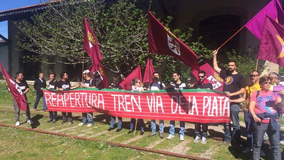 El oeste peninsular une fuerzas en Hervás para reclamar la reapertura de la vía de la Ruta de la Plata