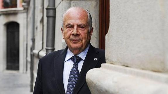 El Procurador del Común cesa al cumplir su segundo mandato y estará en funciones hasta su relevo