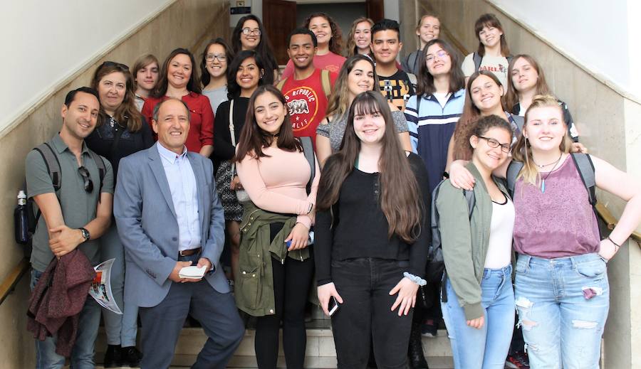 Un grupo de estudiantes de EEUU ha visitado el centro de idiomas de la ULE