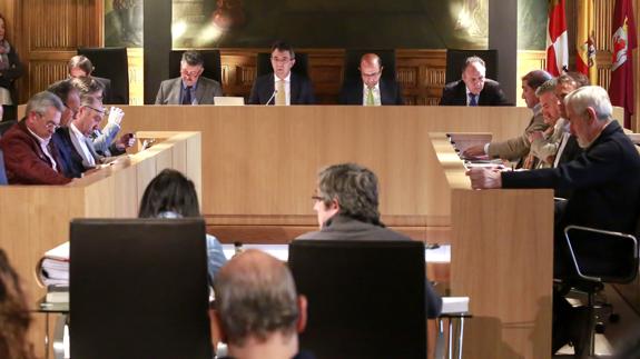 La Diputación deja «sobre la mesa» su apuesta por el turismo idiomático y se muestra «escéptica»