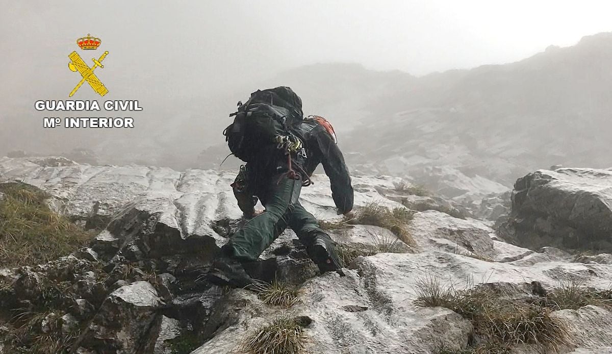 El Greim niega que altos mandos impidieran solicitar ayuda al 112 en el rescate de los montañeros de Picos