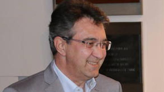 Majo: «Igual que somos cuna del parlamentarismo, también hay que reivindicar que contamos con un español limpio y culto»