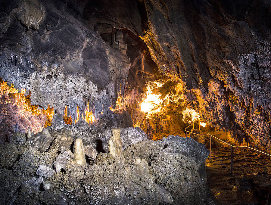 La Cueva Llamazares abre su nueva temporada de visitas