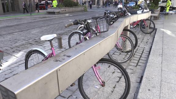 El PSOE acusa al Ayuntamiento de «dejar caer» el servicio de préstamo de bicicletas
