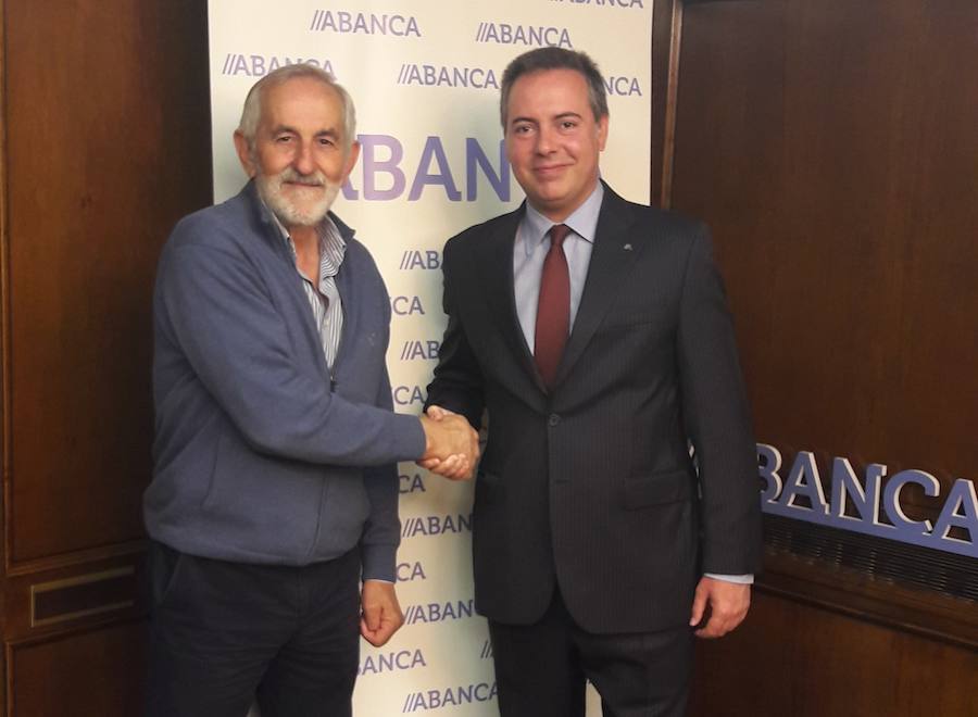 Abanca ofrece soluciones al primario leonés en el arranque de las campañas de la PAC y de la remolacha