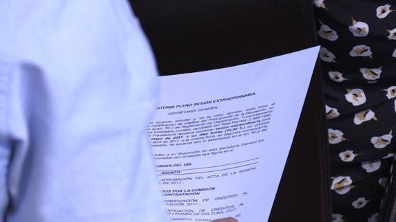 La Diputación aprueba en un pleno de trámite tres expedientes de modificación de créditos