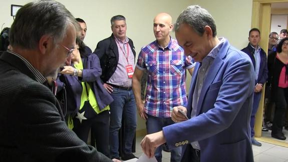 Zapatero confía en que el PSOE salga «reforzado» para estar a la altura de recuperar la mayoría social
